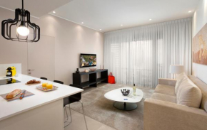 Chic White City 1BR in Neve Tsedek by HolyGuest